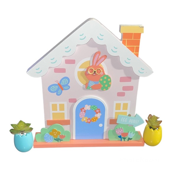 TARGET EASTER BUNNY HOUSE - Picture 2 of 6